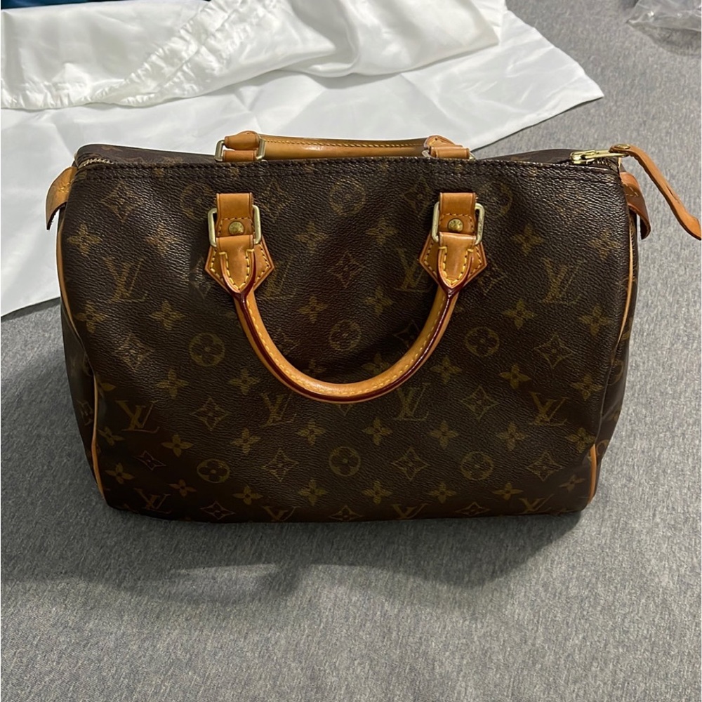 💎💎Authentic 💎💎LV Speedy 30 - 2019